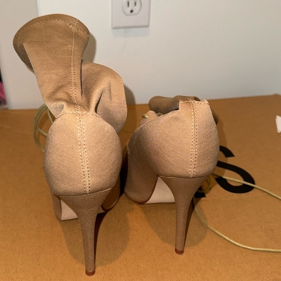 Lace up boots - Picture 2 of 4